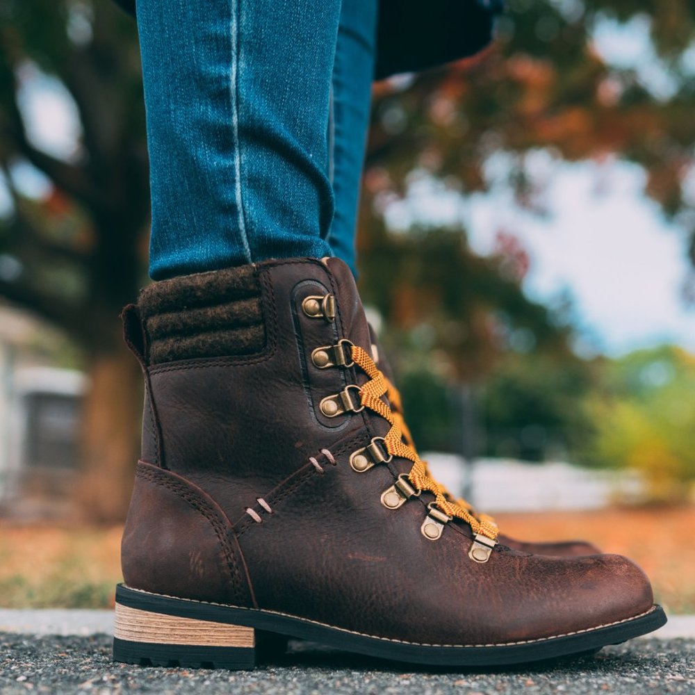 $175 NEW KODIAK Boot Surrey ll Hiking, Cocoa, size 8 A52